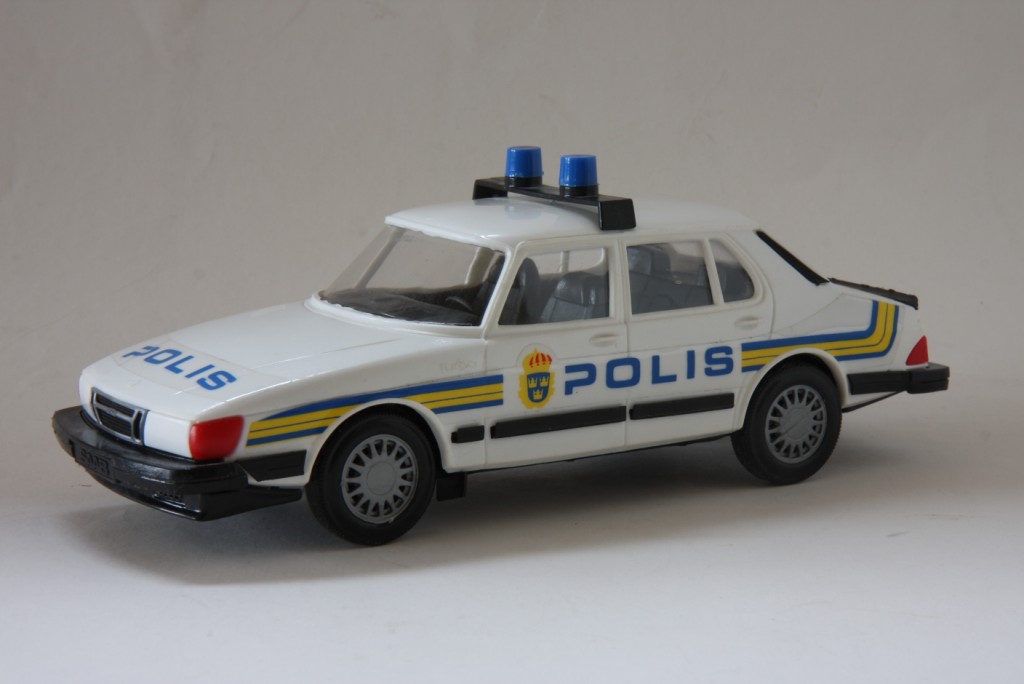 900 - 1985 4-door Turbo Bild 2