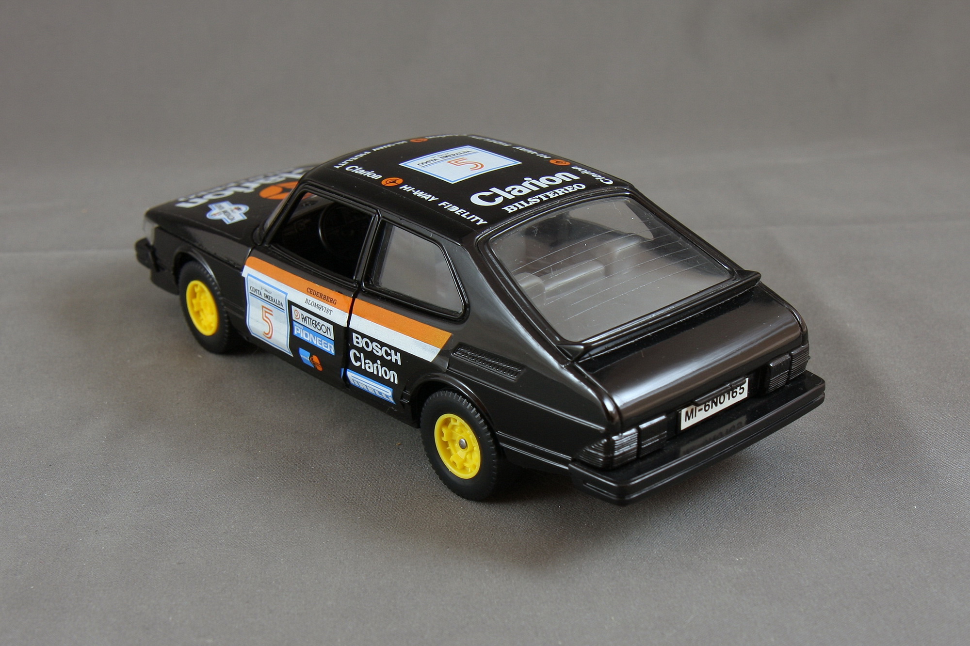 900 - 1982 3-door Turbo Bild 24