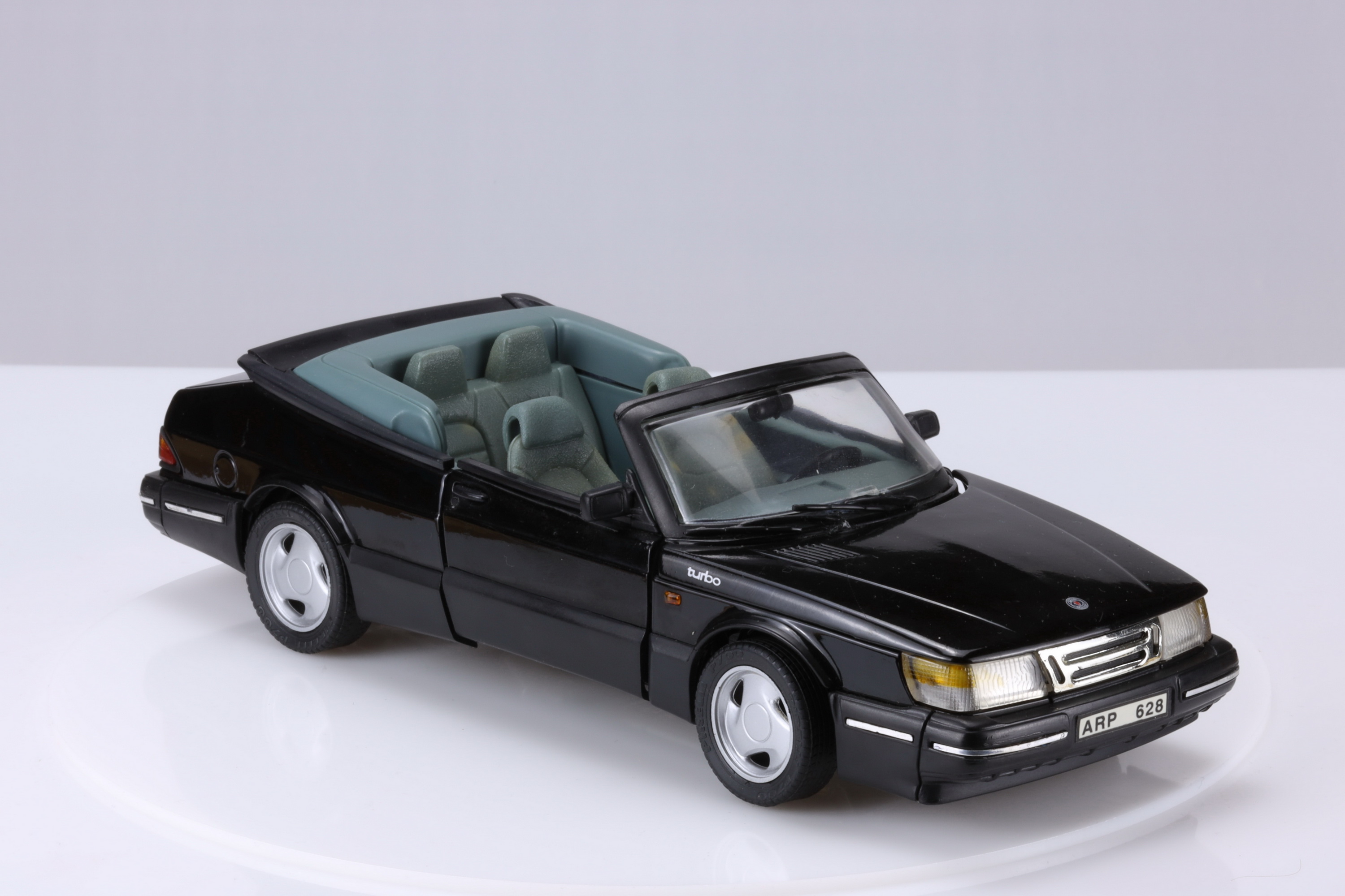 900 - 1992 Cabrio Turbo 16 S Bild 2