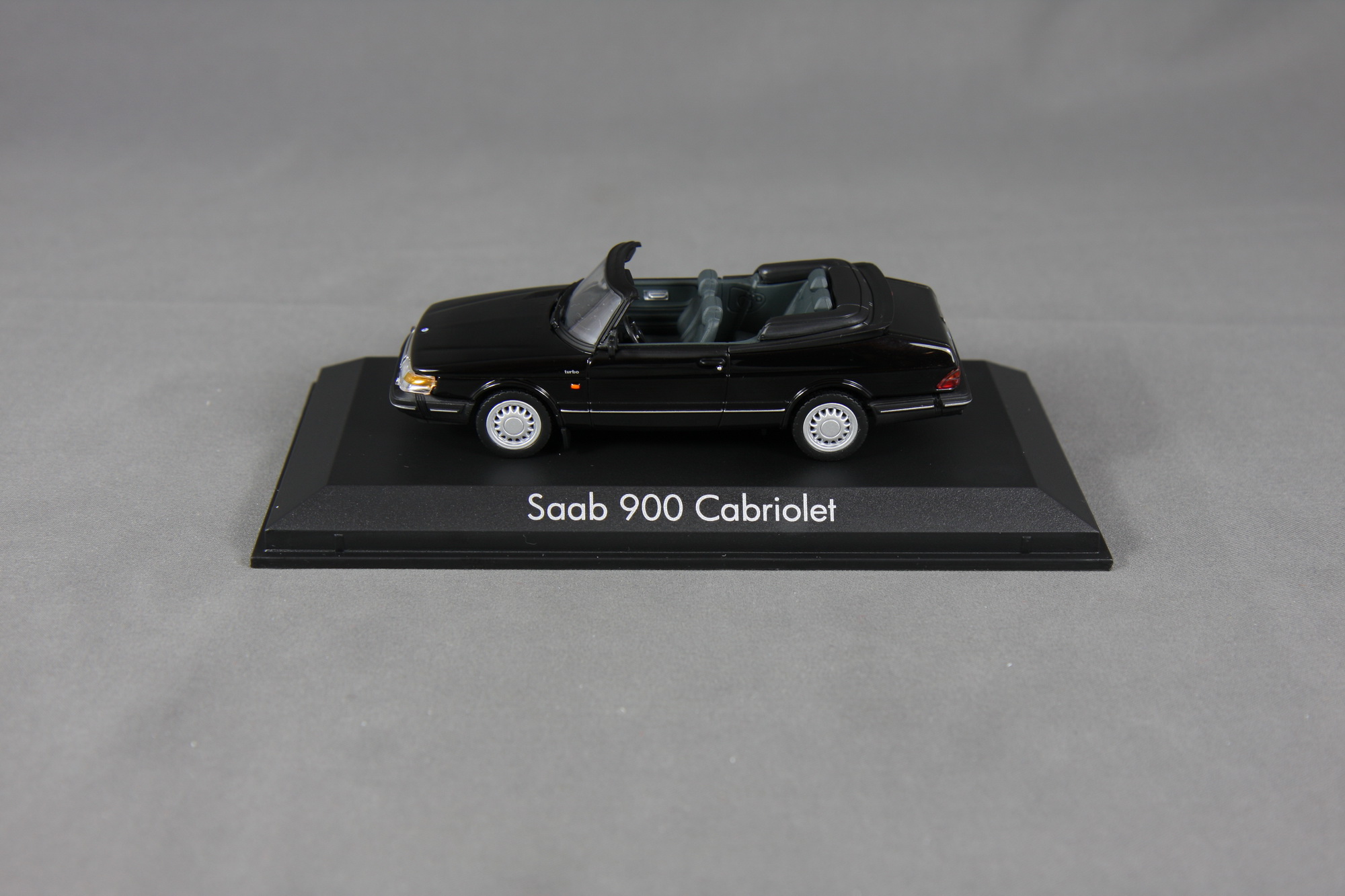 900 - 1991 Cabrio Turbo Bild 4