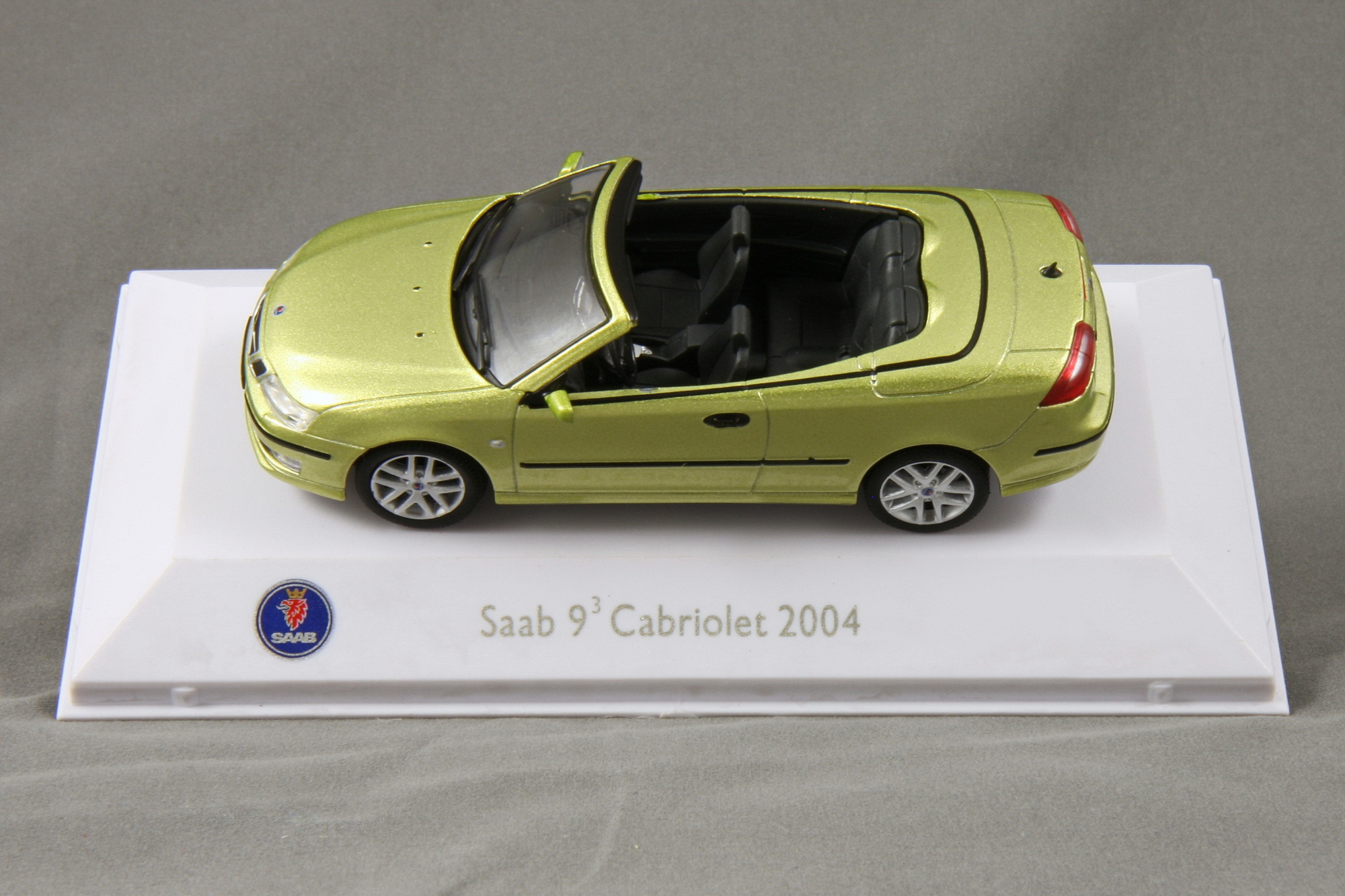 9-3 - 2004 Cabrio Bild 8